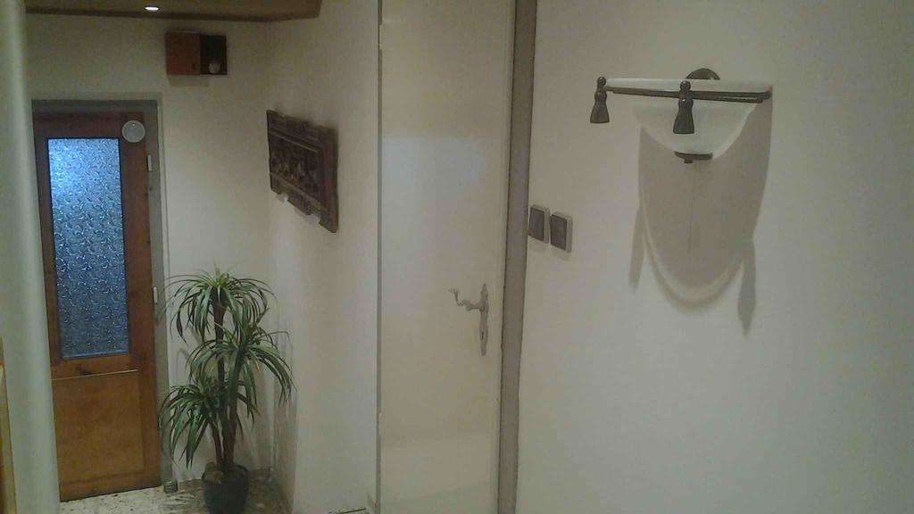 Ferienwohnung - Chayenne Apartment Mit 2 Schlafzimmern Klinga Экстерьер фото